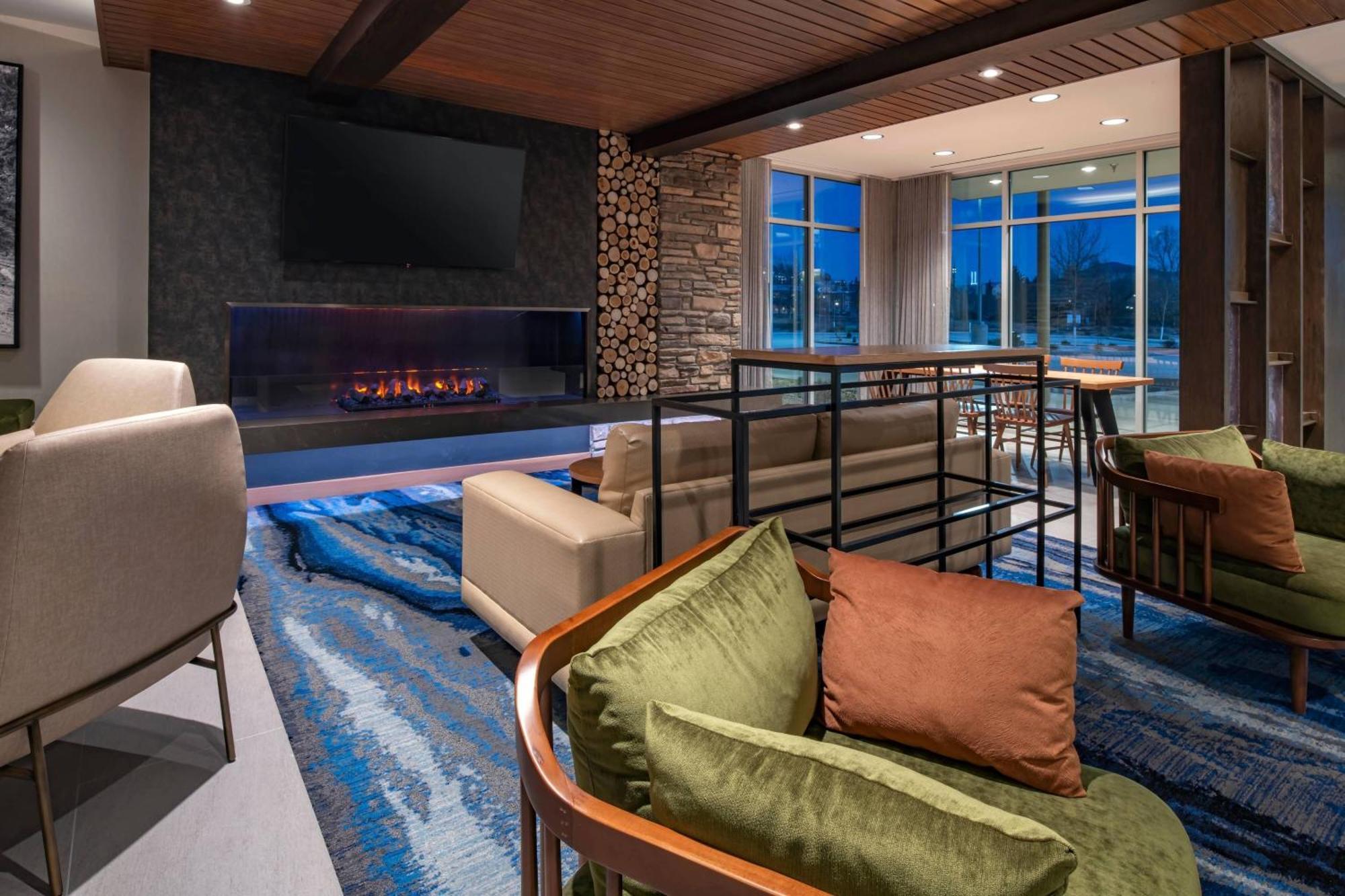 Fairfield Inn & Suites By Marriott Klamath Falls Exterior photo
