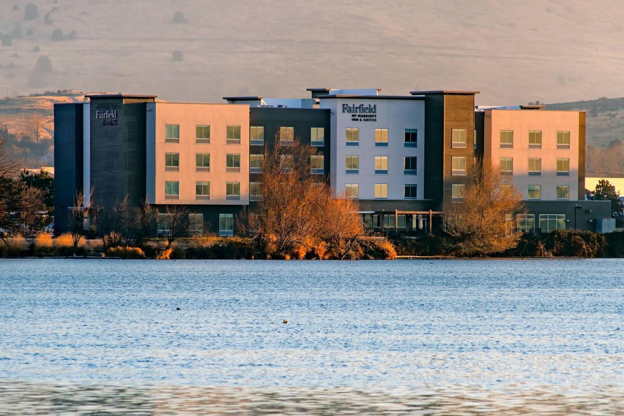 Fairfield Inn & Suites By Marriott Klamath Falls Exterior photo