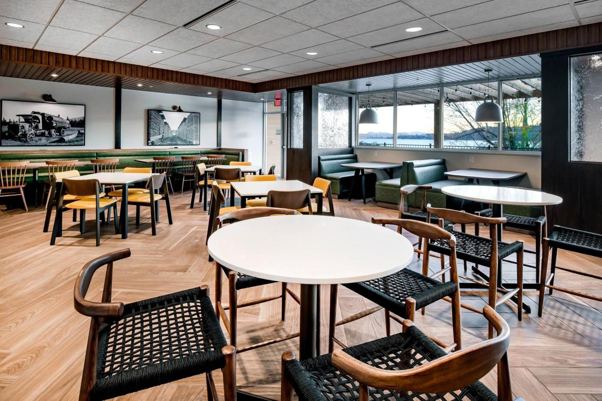 Fairfield Inn & Suites By Marriott Klamath Falls Exterior photo